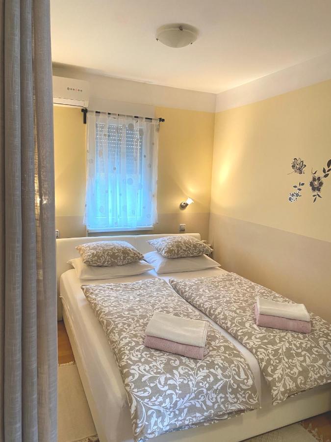 Apartman Lucija Gradici Eksteriør billede